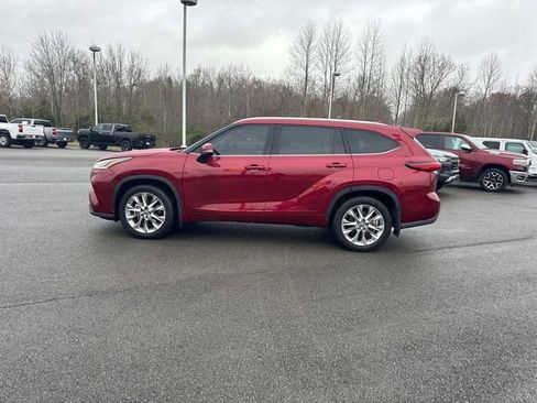 Used 2020 Toyota Highlander Limited image 11