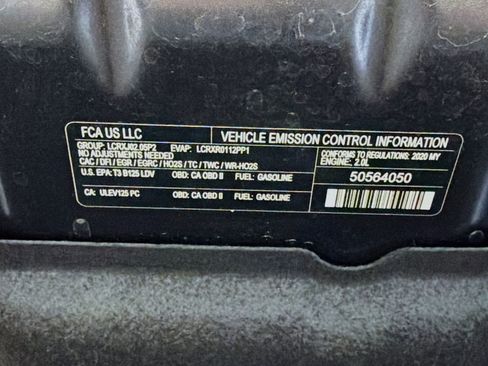 Used 2020 Alfa Romeo Stelvio image 18