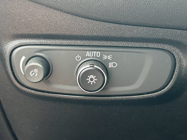 Used 2019 Chevrolet Equinox LT FWD image 45