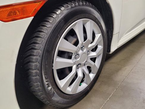Used 2017 Honda Civic LX image 31