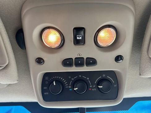 Used 2005 Chevrolet Tahoe Z71 w/ Preferred Equipment Group AWD/4WD image 2