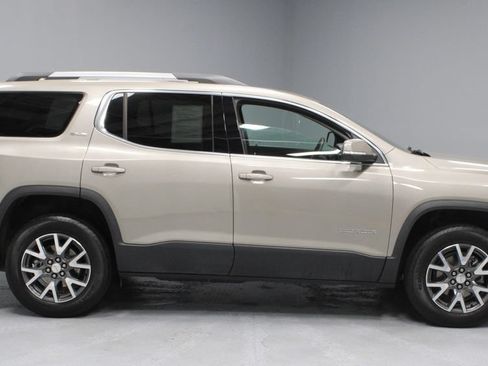 Used 2023 GMC Acadia SLE w/ Driver Convenience Package FWD image 12