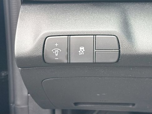 Used 2025 Hyundai Elantra Sport FWD image 10