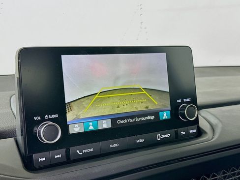 Used 2025 Honda Accord SE image 10