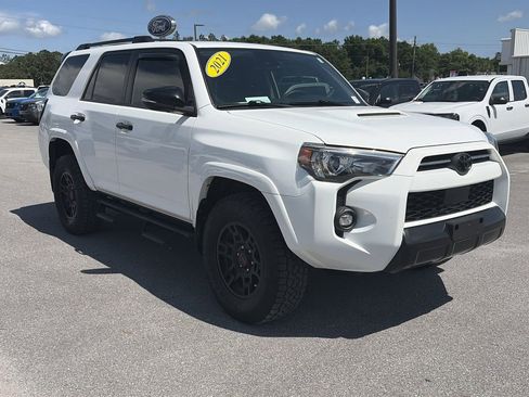 Used 2021 Toyota 4Runner Venture AWD/4WD image 9
