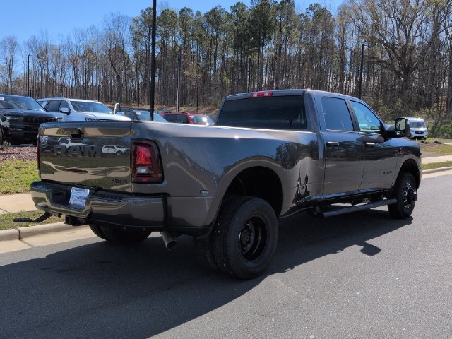 New 2026 RAM 3500 Big Horn AWD/4WD image 13