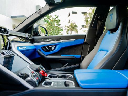 Used 2020 Lamborghini Urus image 60