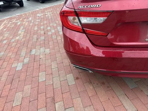 Used 2020 Honda Accord Touring image 8