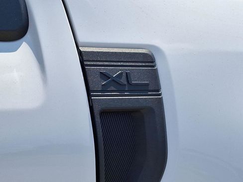 New 2025 Ford Maverick XL image 13