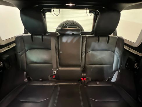 Used 2021 Jeep Wrangler Unlimited Rubicon 4xe w/ Steel Bumper Group image 25