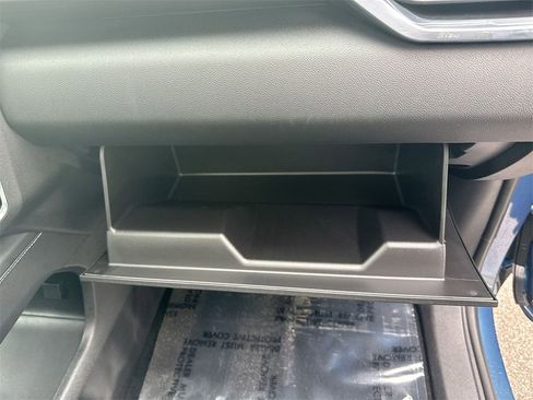 Used 2024 GMC Acadia Denali w/ Super Cruise Package image 36