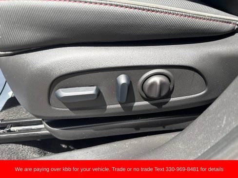 Used 2023 Chevrolet TrailBlazer RS AWD/4WD image 12