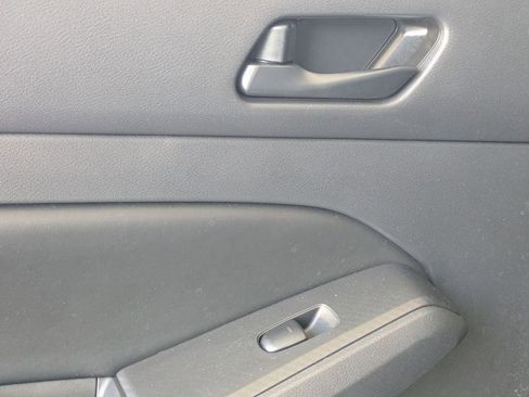 Used 2025 Nissan Altima 2.5 SV FWD image 26