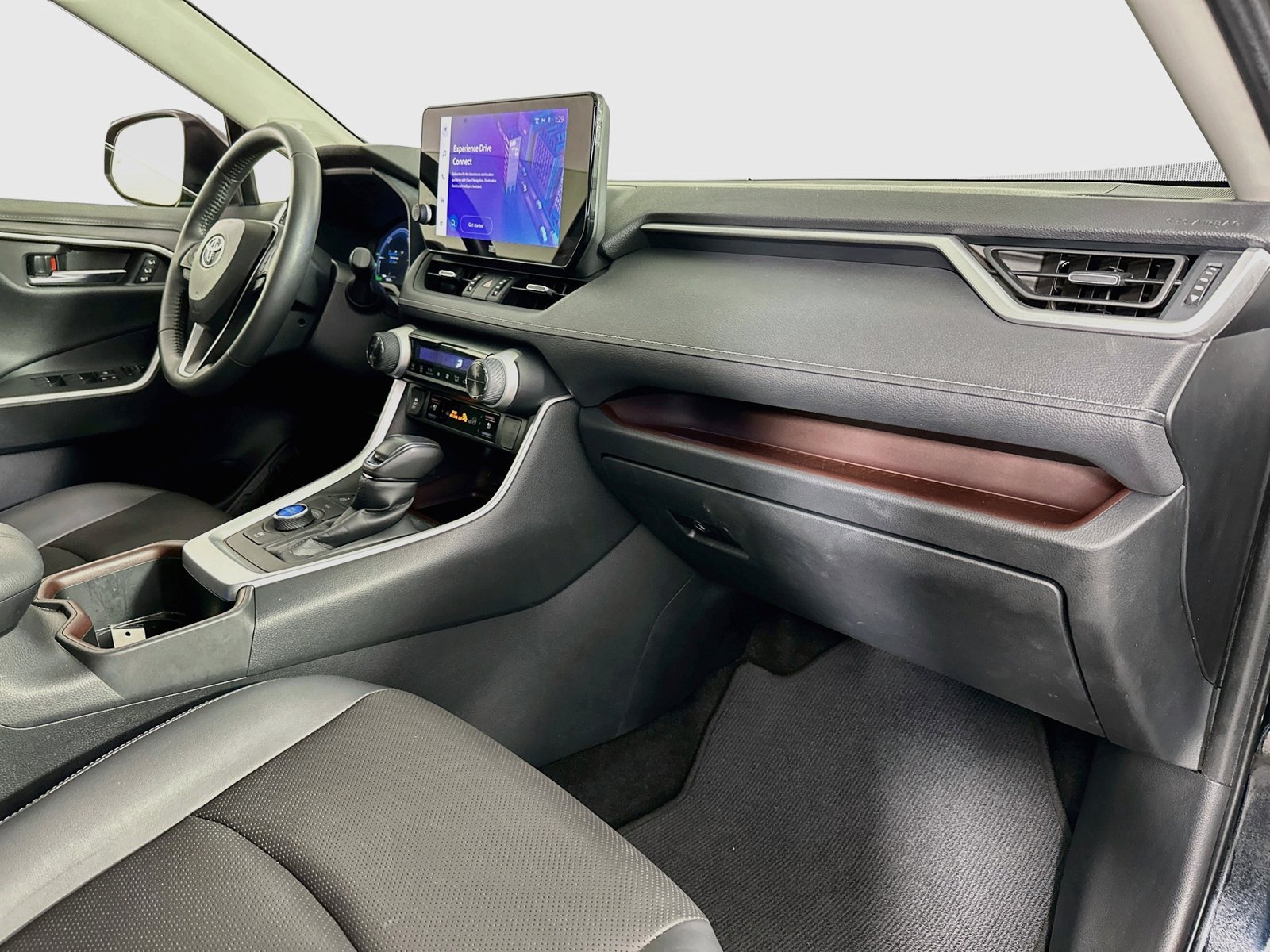 Certified 2025 Toyota RAV4 Limited w/ Advanced Technology Package AWD/4WD image 31