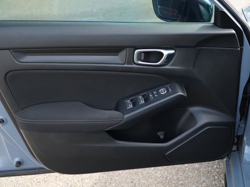 Used 2024 Honda Civic Sport image 11