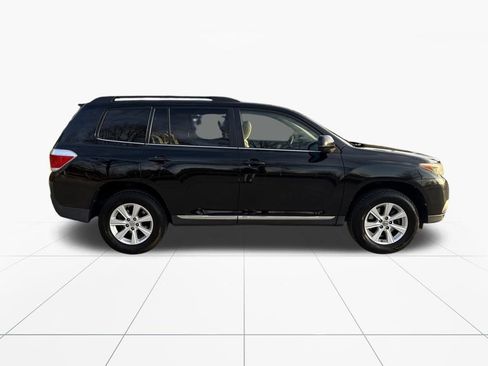 Used 2011 Toyota Highlander 2WD image 10