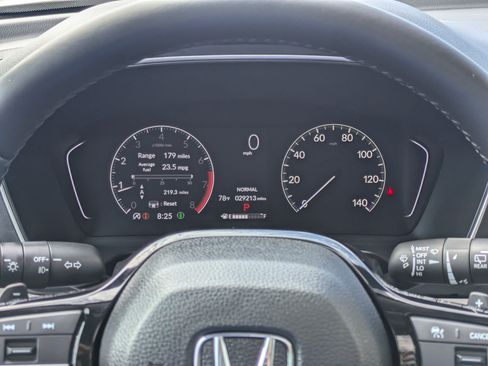 Used 2024 Honda Pilot Touring image 23