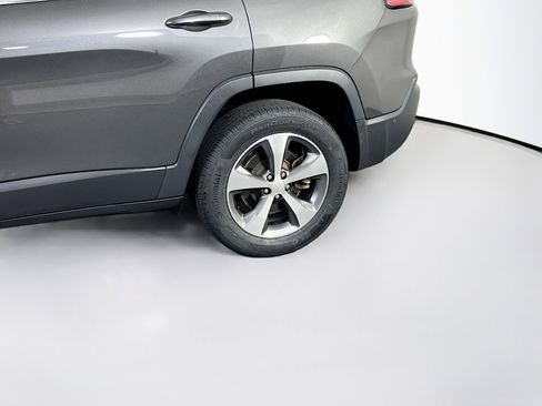 Used 2022 Jeep Cherokee Limited AWD/4WD image 28