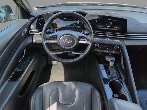 Used 2023 Hyundai Elantra Limited FWD image 20