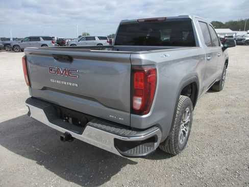 New 2026 GMC Sierra 1500 SLE AWD/4WD image 5
