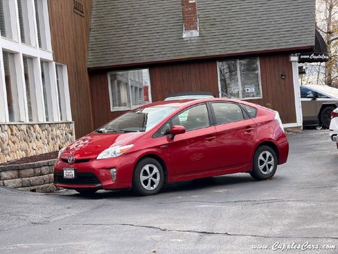Used 2012 Toyota Prius Three image 1