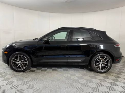 Used 2024 Porsche Macan AWD/4WD image 2