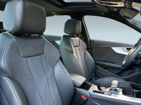 Used 2022 Audi A4 2.0T Premium Plus w/ Premium Plus Package image 31