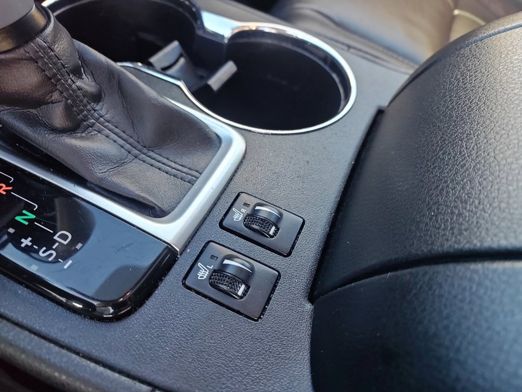 Used 2018 Toyota Highlander XLE AWD/4WD image 10