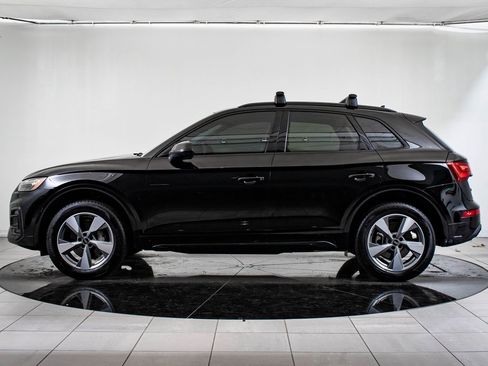 Certified 2025 Audi Q5 2.0T Premium w/ Convenience Plus Package image 12