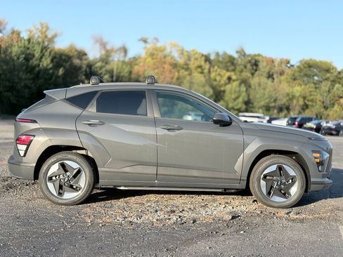 New 2025 Hyundai Kona SEL image 8