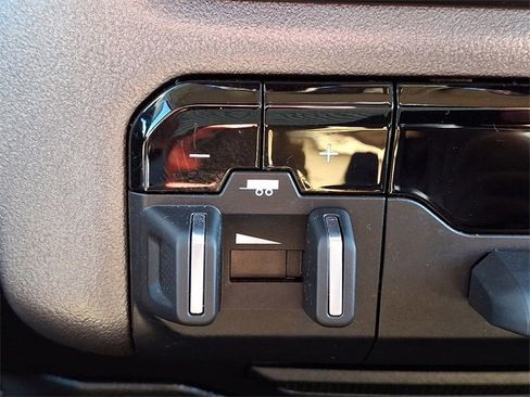 Used 2021 RAM 1500 Big Horn image 24