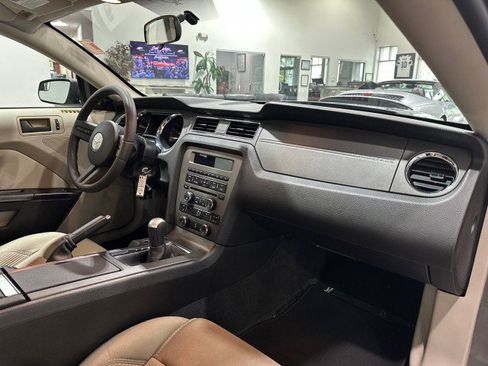 Used 2011 Ford Mustang GT RWD image 54