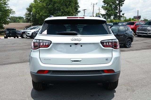New 2026 Jeep Compass Latitude AWD/4WD image 7