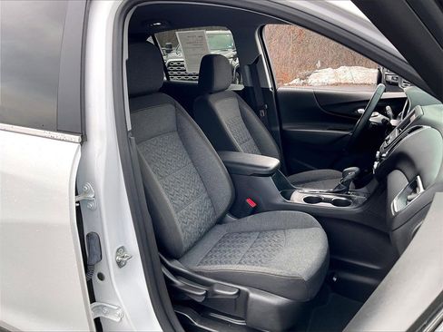Used 2024 Chevrolet Equinox LT image 10