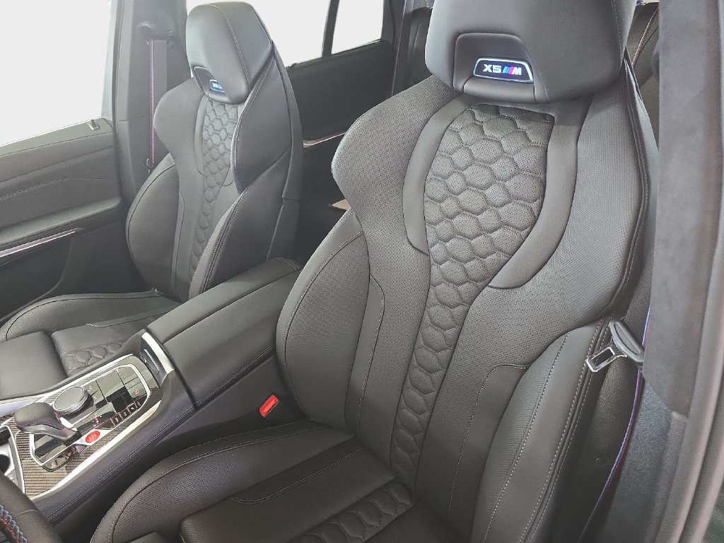 New 2026 BMW X5 M Competition w/ Executive Package AWD/4WD image 9