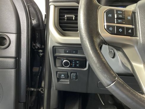 Used 2024 Ford Expedition Max XLT AWD/4WD image 13