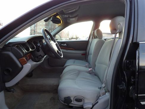 Used 2004 Buick Le Sabre Custom image 9