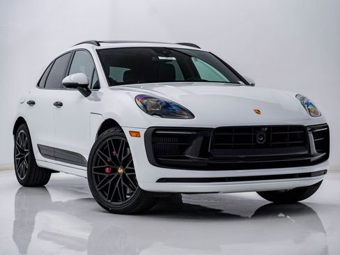 New 2026 Porsche Macan GTS AWD/4WD image 8