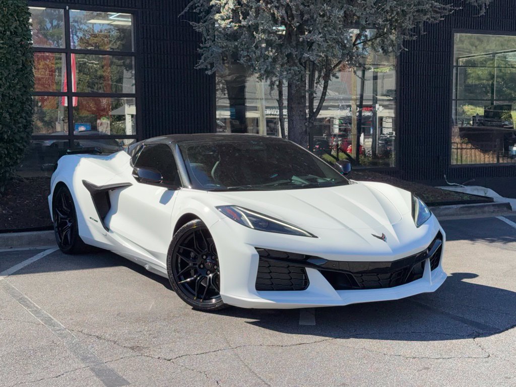 Used 2025 Chevrolet Corvette Z06 RWD image 7