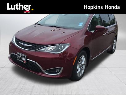 Used 2018 Chrysler Pacifica Touring-L Plus w/ Tire & Wheel Group