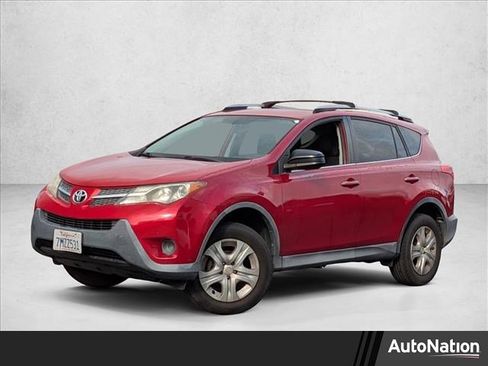 Used 2015 Toyota RAV4 LE FWD image 1