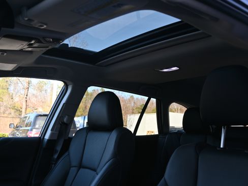 Certified 2025 Subaru Outback Touring image 30