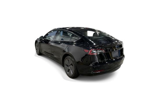 Certified 2023 Tesla Model 3 Standard Range RWD image 4