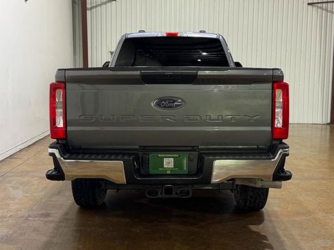 Used 2024 Ford F250 XLT AWD/4WD image 7