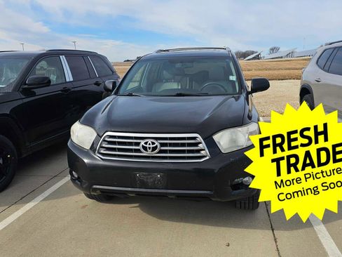 Used 2010 Toyota Highlander Limited image 2