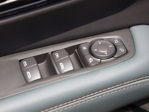 New 2026 GMC Yukon AT4 w/ AT4 Premium Package AWD/4WD image 18