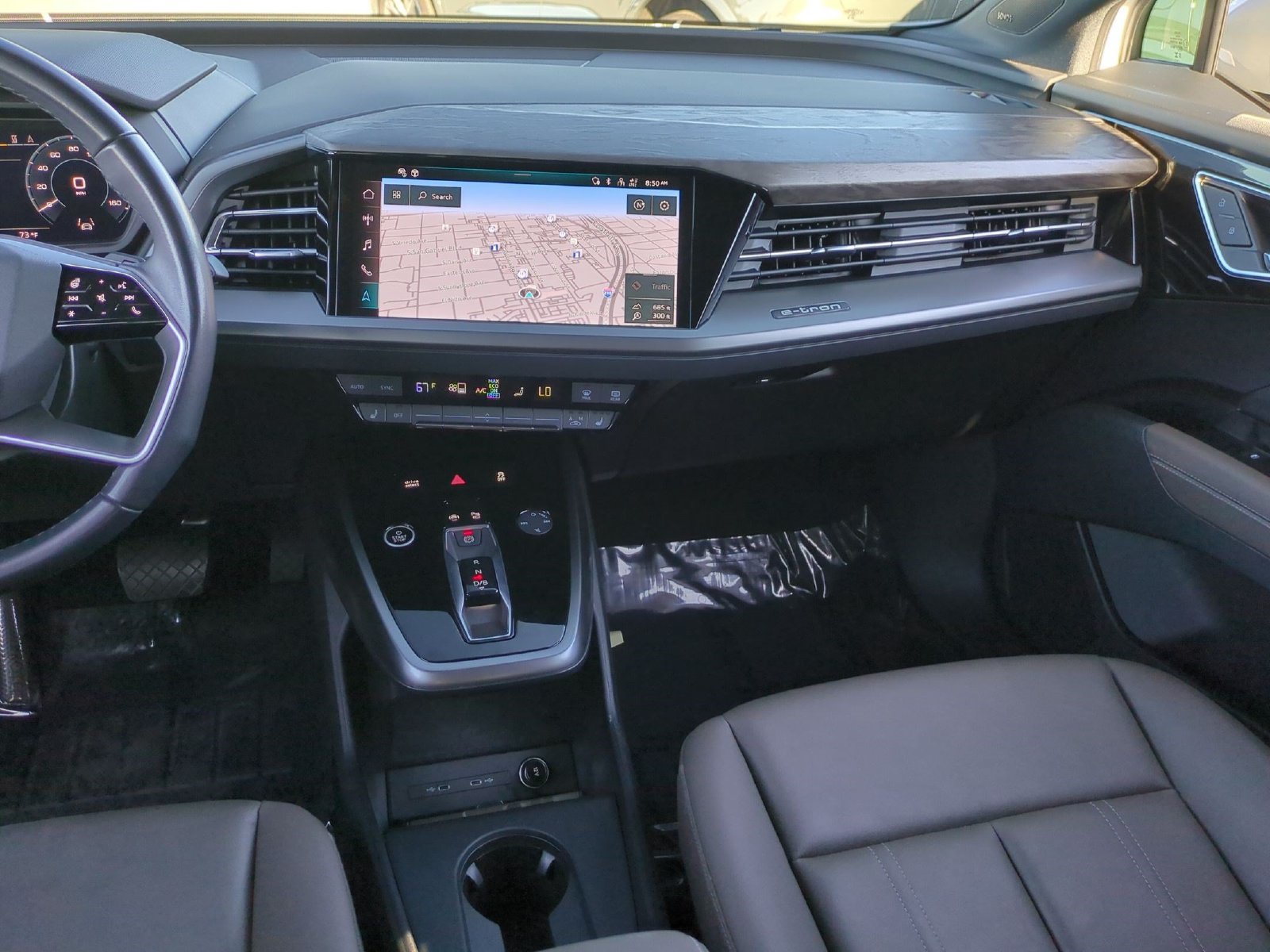 Used 2024 Audi Q4 e-tron Premium Plus w/ Premium Plus RWD image 8