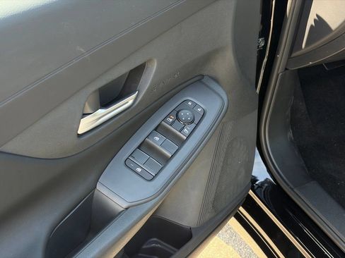 New 2026 Nissan Sentra SV FWD image 12