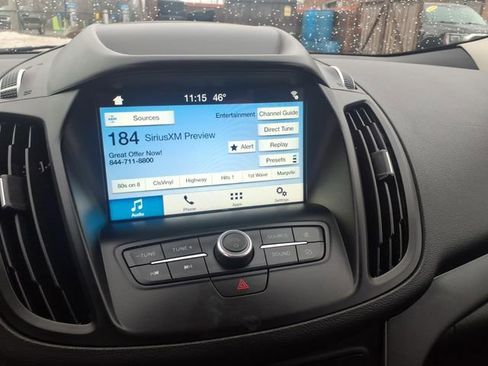 Used 2019 Ford Escape SEL image 18