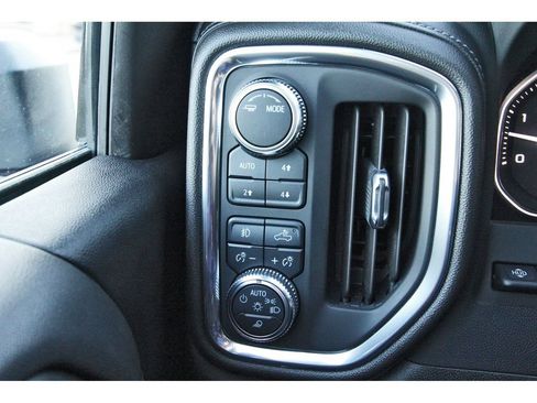 Used 2022 GMC Sierra 2500 Denali w/ Technology Package AWD/4WD image 23